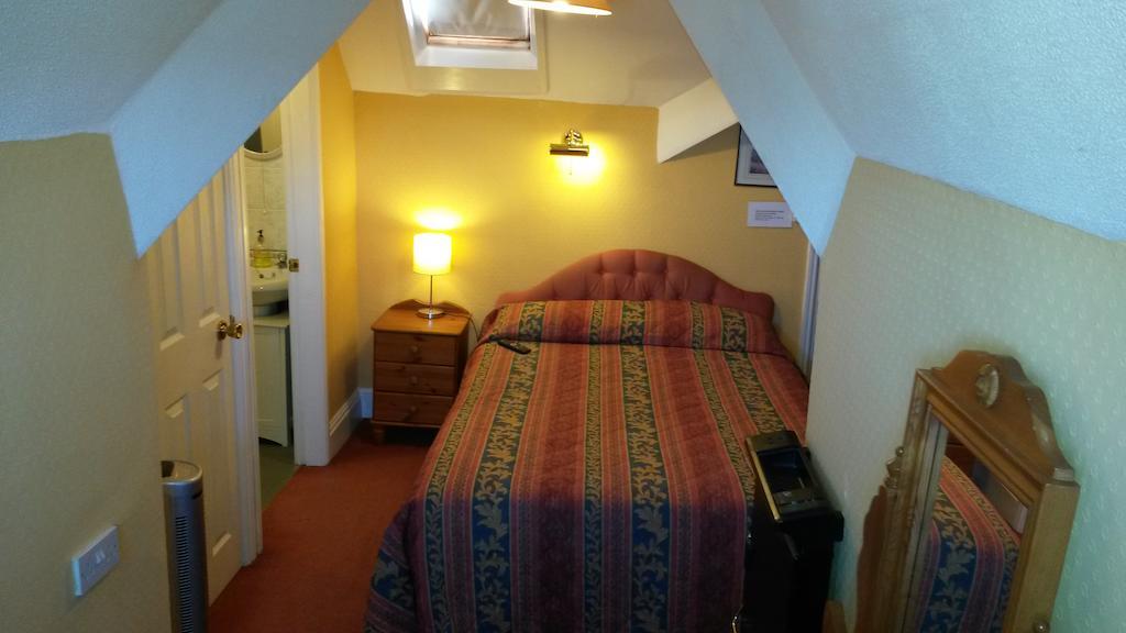 Menai Bank Hotel Caernarfon Oda fotoğraf