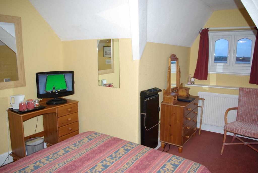Menai Bank Hotel Caernarfon Oda fotoğraf